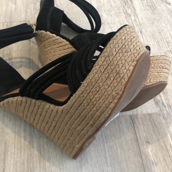 Women’s sz 8 Shutz platform wedge sandals - Picture 4 of 4
